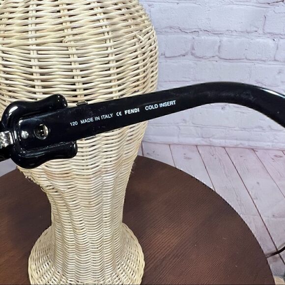 FENDI Buckle Tinted Sunglasses Guc main image 8